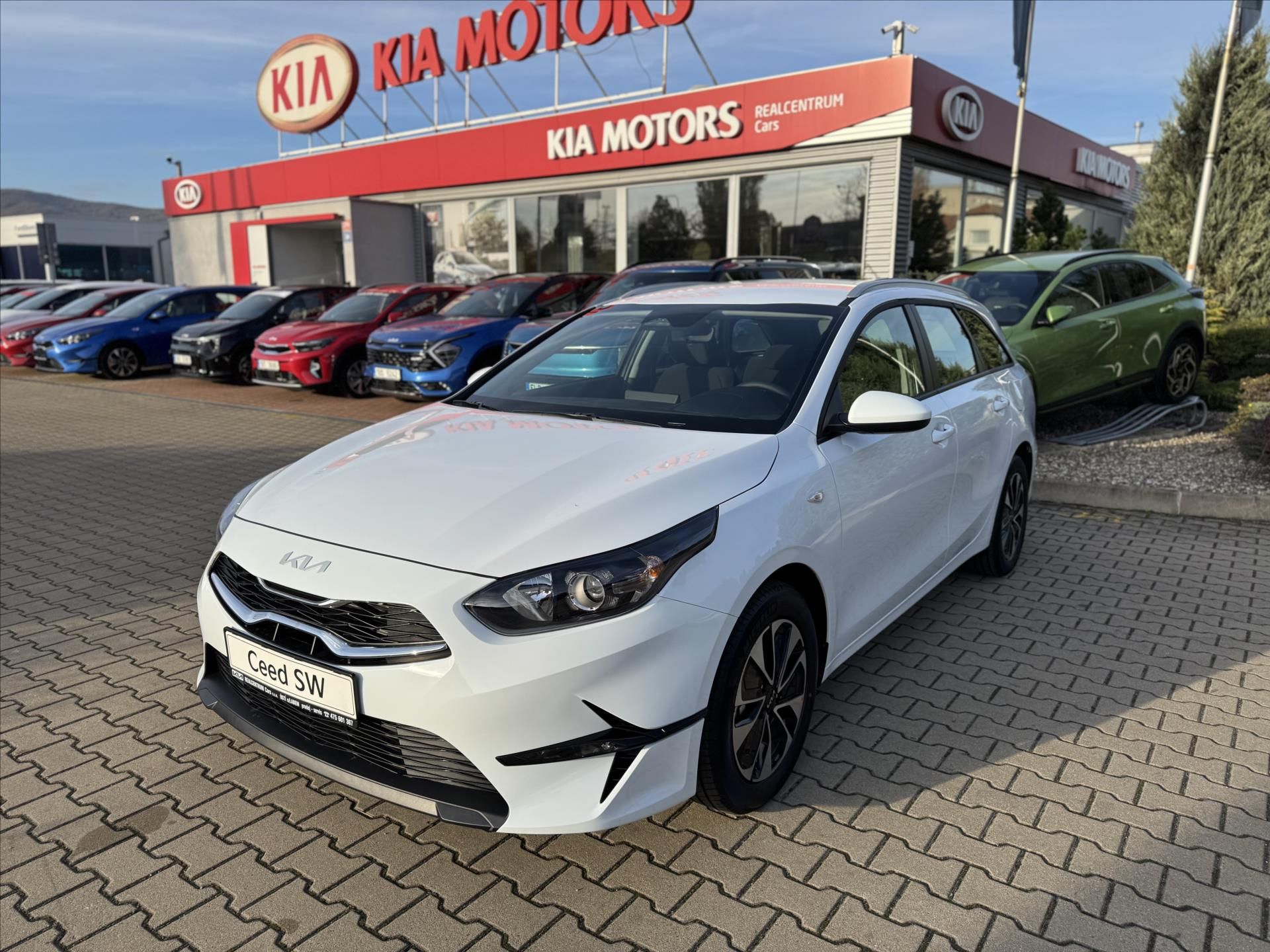 Kia Cee´d, 1,5 TGDi 7DCT SPIN DOPRODEJ  S - fotka 3