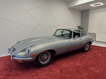 E-Type 4.2*TOP STAV*PO RENOVAC