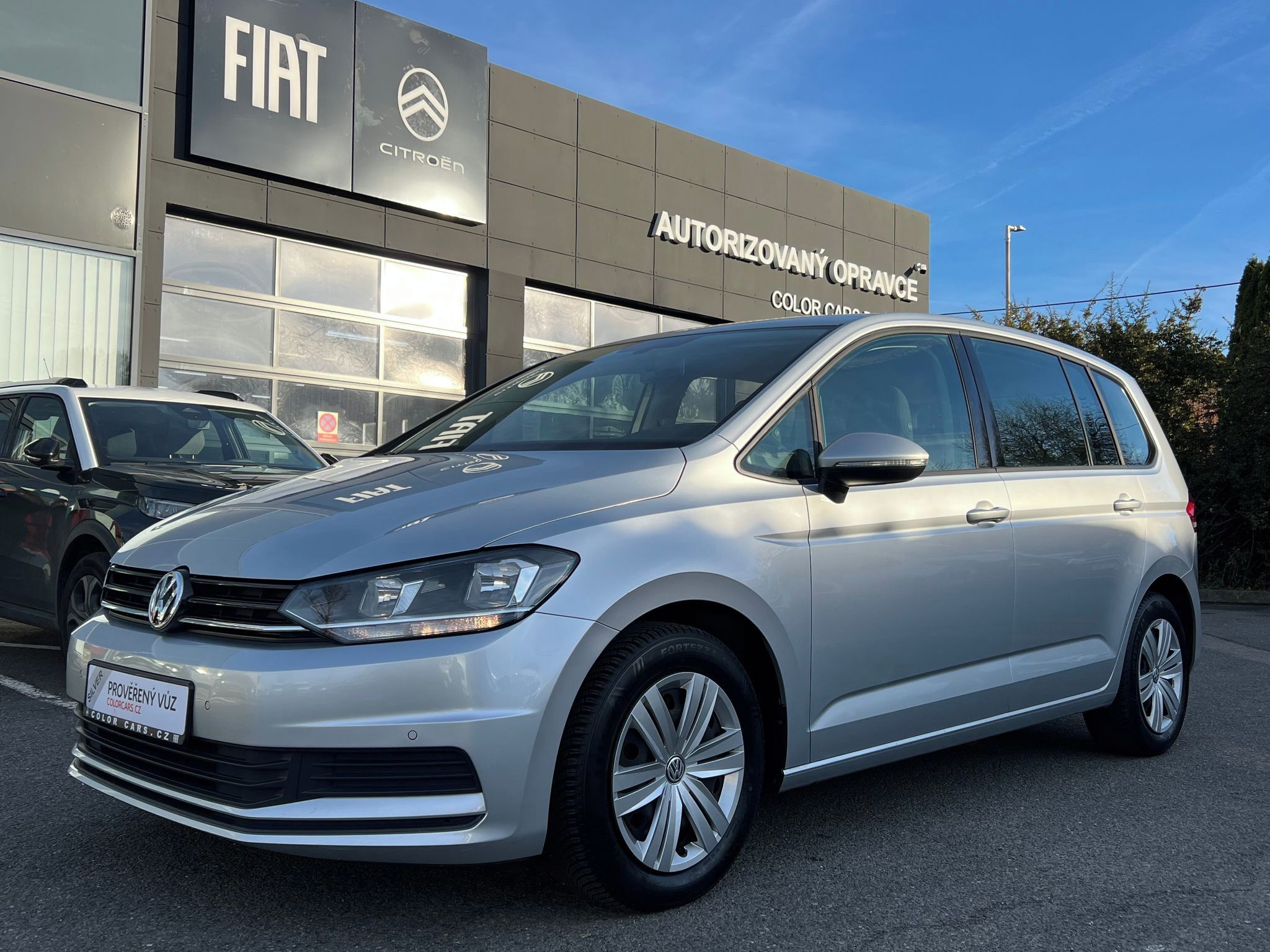 Volkswagen Touran, 1.2 110k SERVIS ZÁRUKA TAŽNÉ