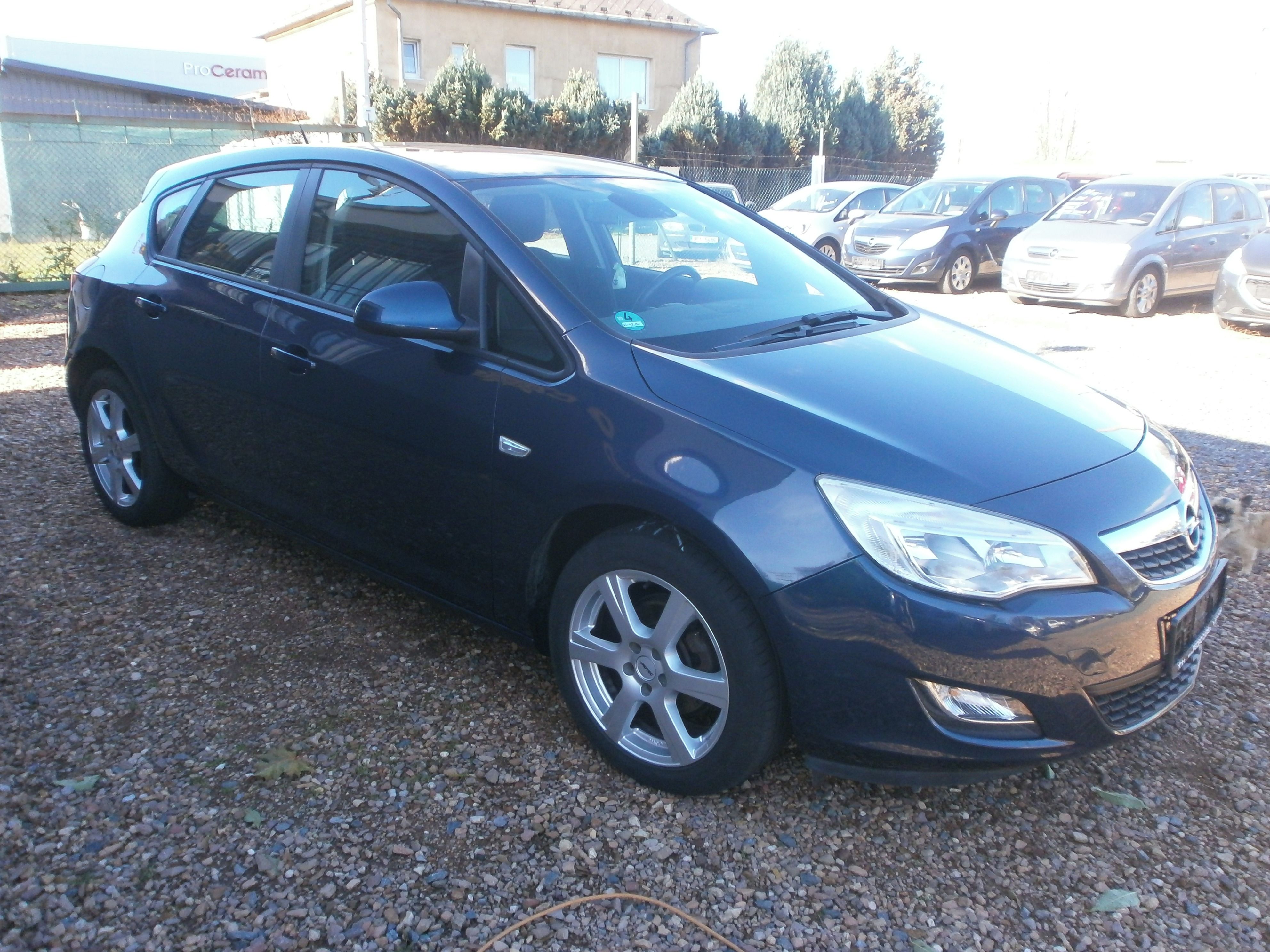 Opel Astra, 1.6i16v-klima,servisní kniha! - fotka 4