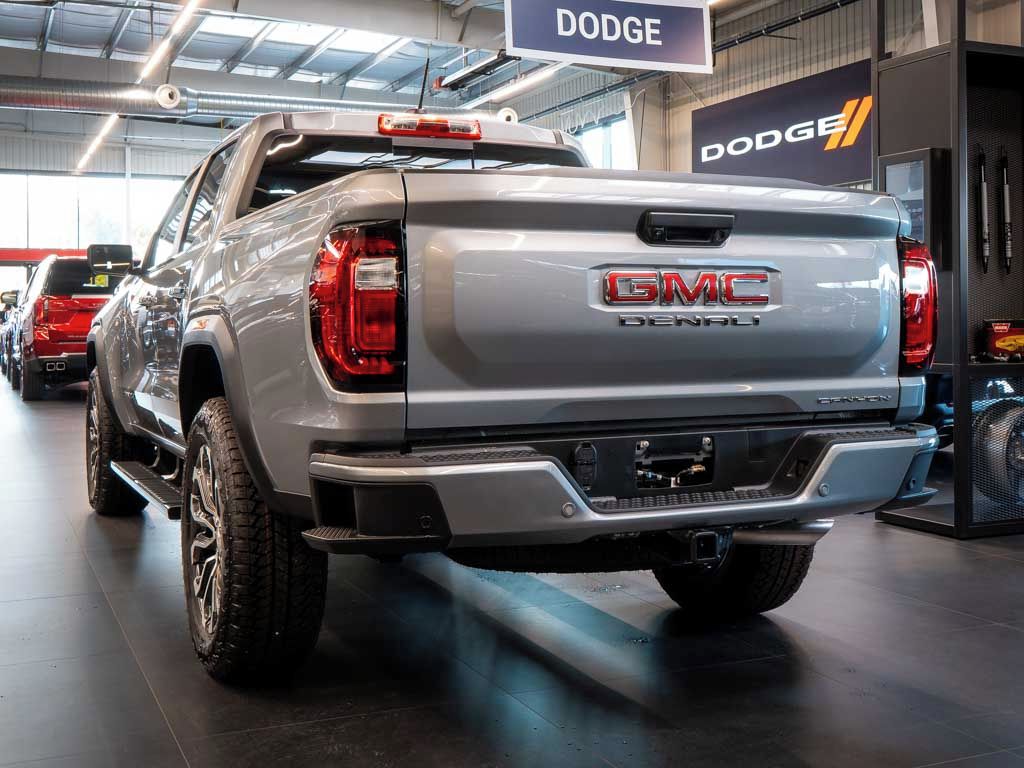 GMC Canyon, 2.7 Denali 4WD 2"Lift Head-up - fotka 2