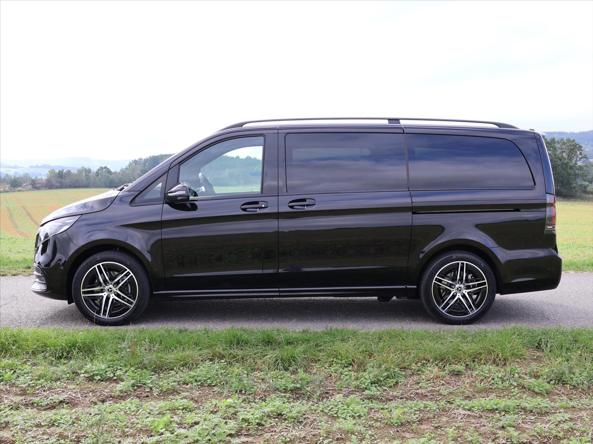 Mercedes-Benz Třídy V, 2,0 300d 4Matic Long Exclusive - fotka 4