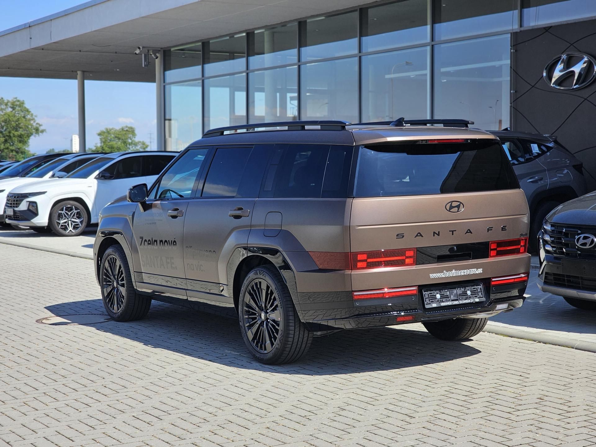 Hyundai Santa Fe, 1,6 TGDI PHEV 4WD AT CALLIG - fotka 4
