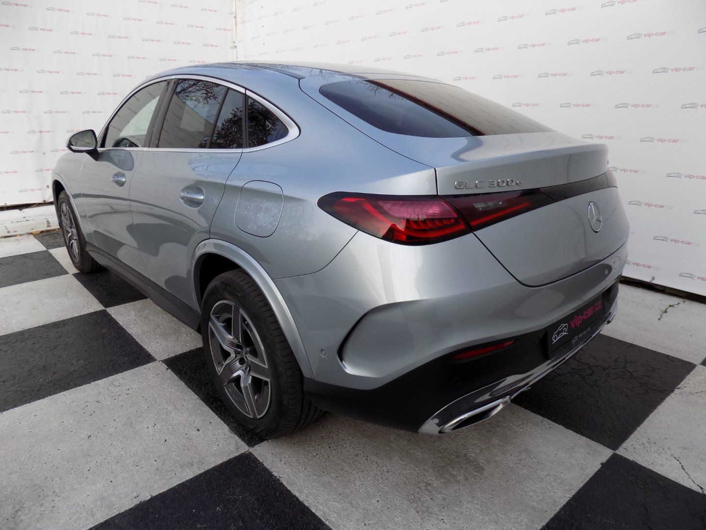 Mercedes-Benz GLC, 300e/AMG/EQ-Power/DPH/LED/ - fotka 3