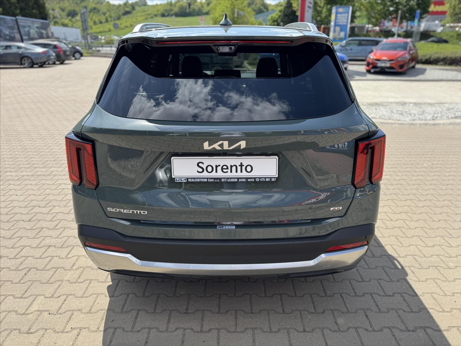 Kia Sorento, 2,2 CRDi 4x4 8DCT TOP 7P, PNS - fotka 6