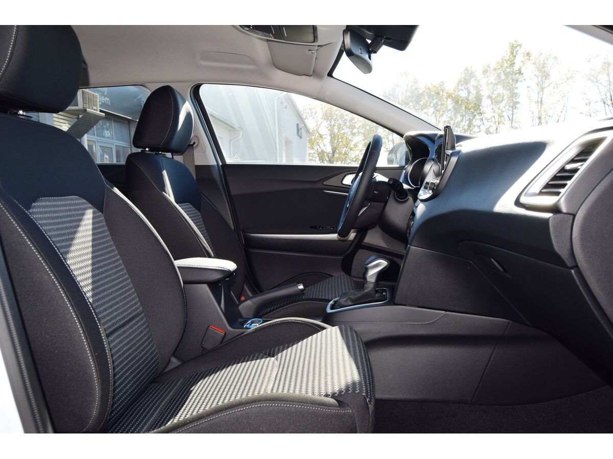 Kia Cee´d, SW 1,5 T-GDi 7DCT TOP - fotka 4