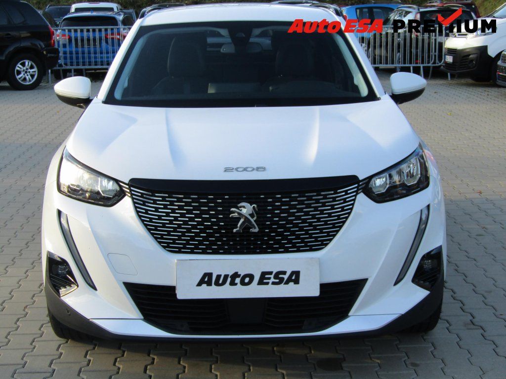 Peugeot 2008, 1.2i,ČR,LED - fotka 2