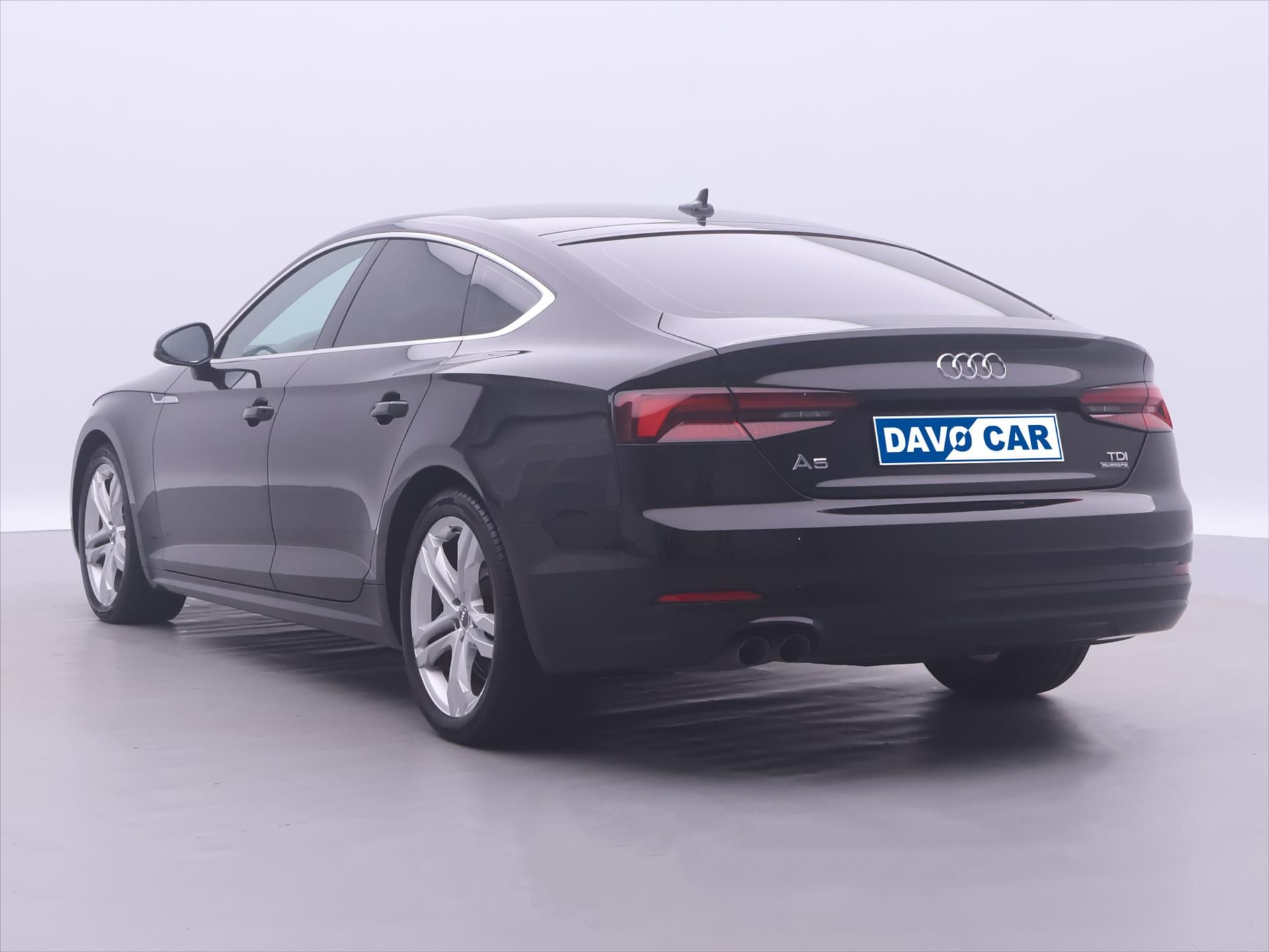 Audi A5, 3,0 TDI Quattro CZ S-Tronic - fotka 5