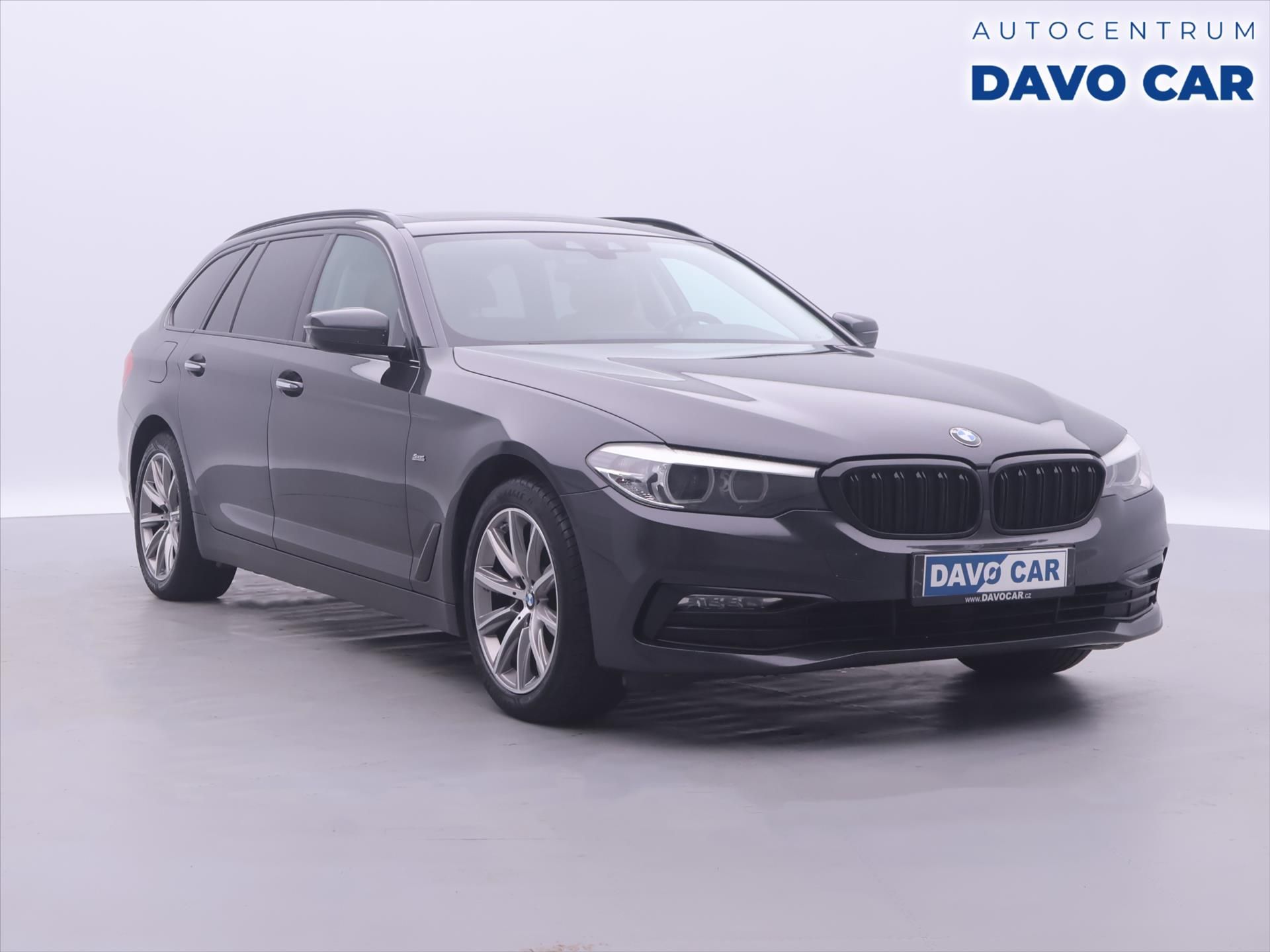 BMW Řada 5, 2,0 520da 120kW Sportline