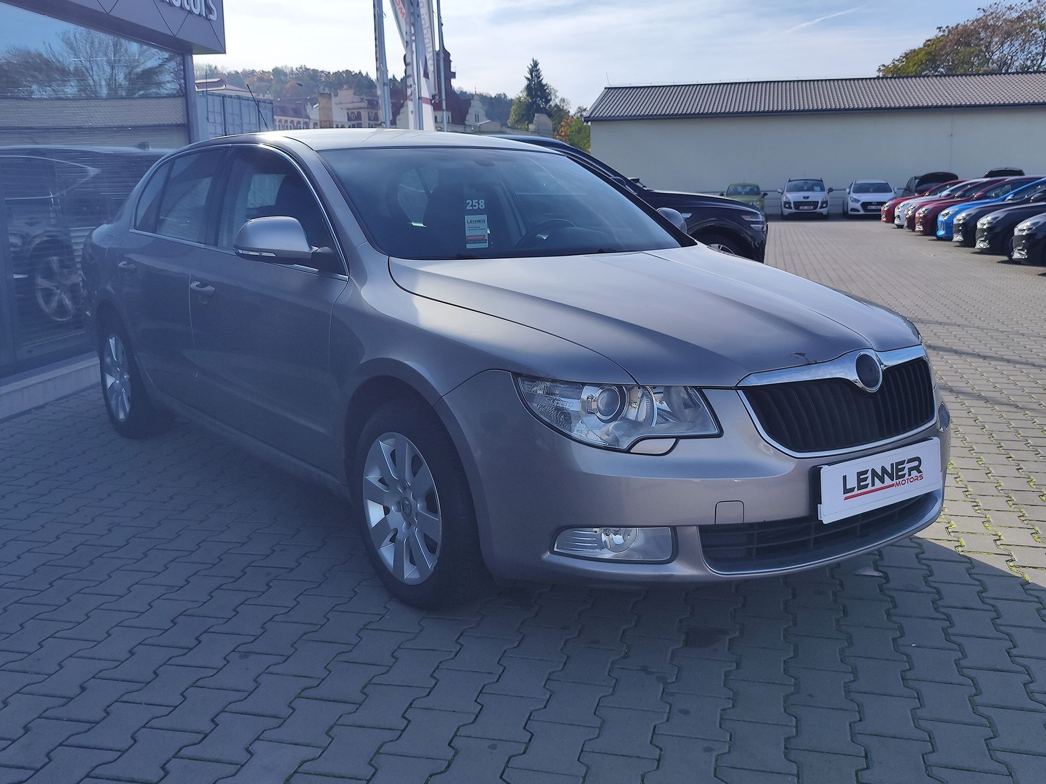 Škoda Superb, 1.9 TDI/77kW Ambition - fotka 3