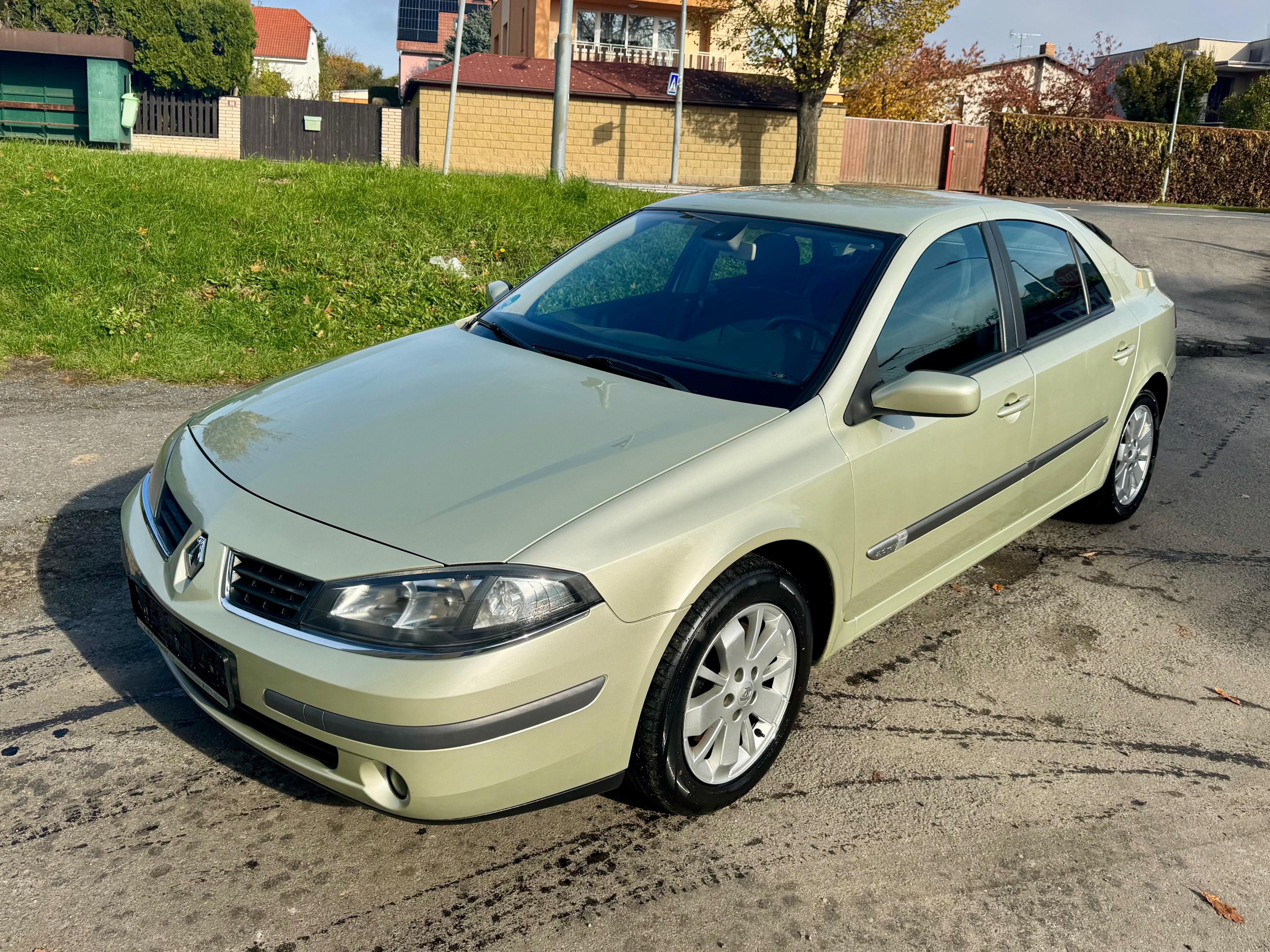 Renault Laguna, 2.0 16v 99kW.Klima - fotka 6