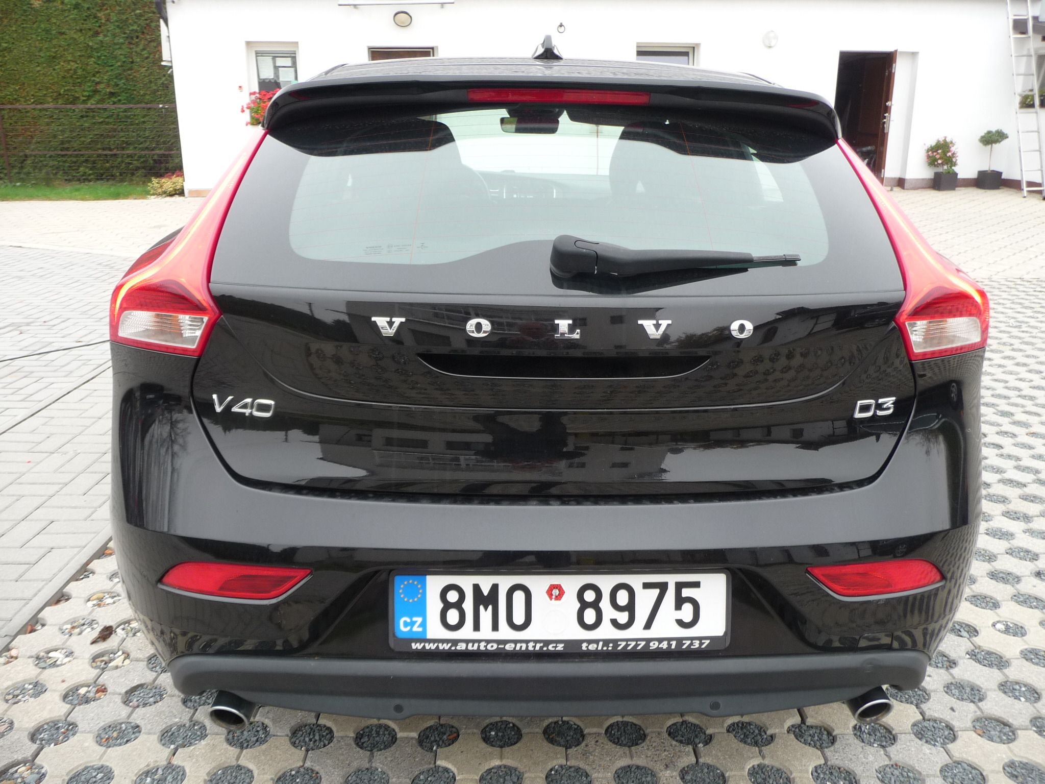 Volvo V40, VOLVO V40 D3 110KW momen autom - fotka 5