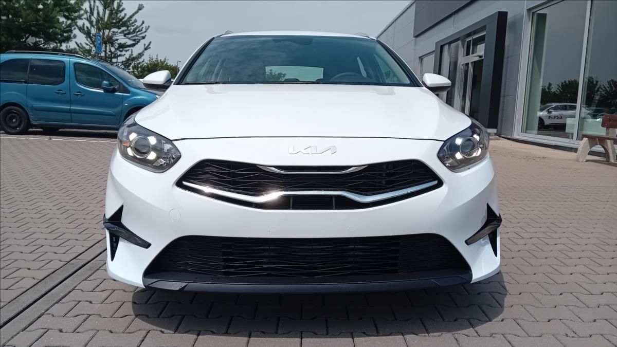 Kia Cee´d, 1,5 SW T-GDi 7DCT SPIN - fotka 2