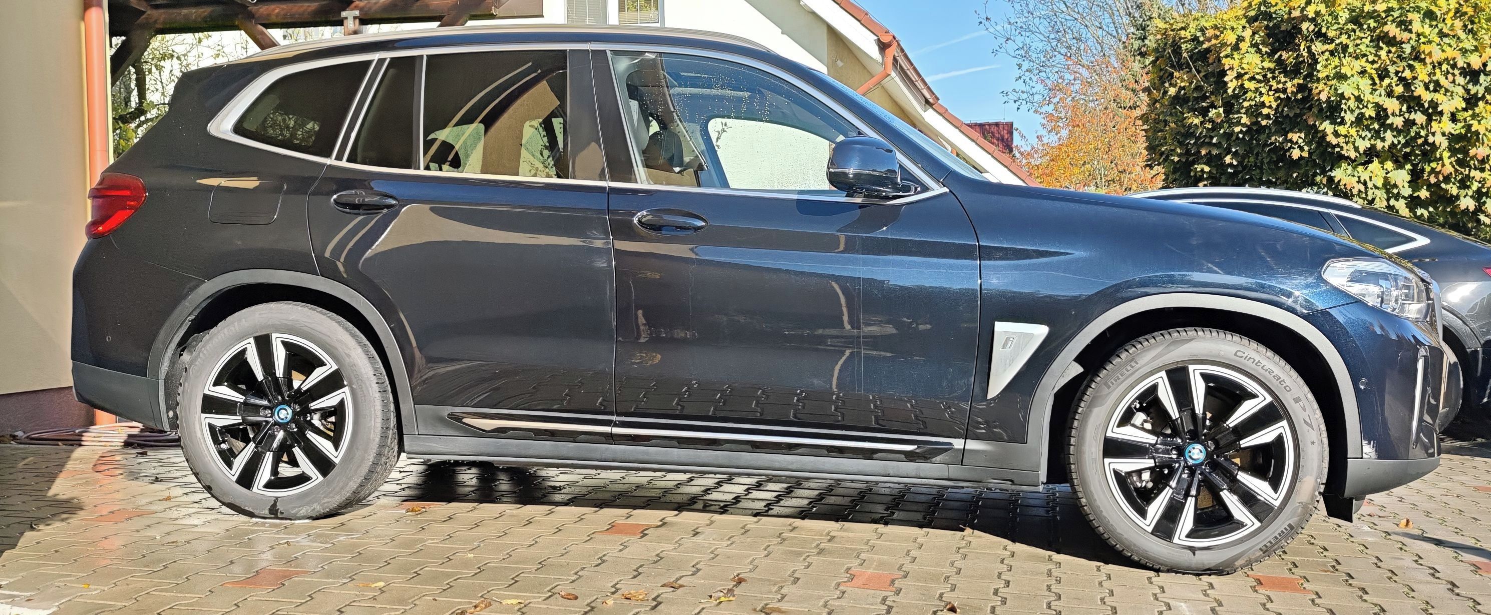 BMW iX3, 80 kWh 210 kW tažné, perfektní - fotka 6