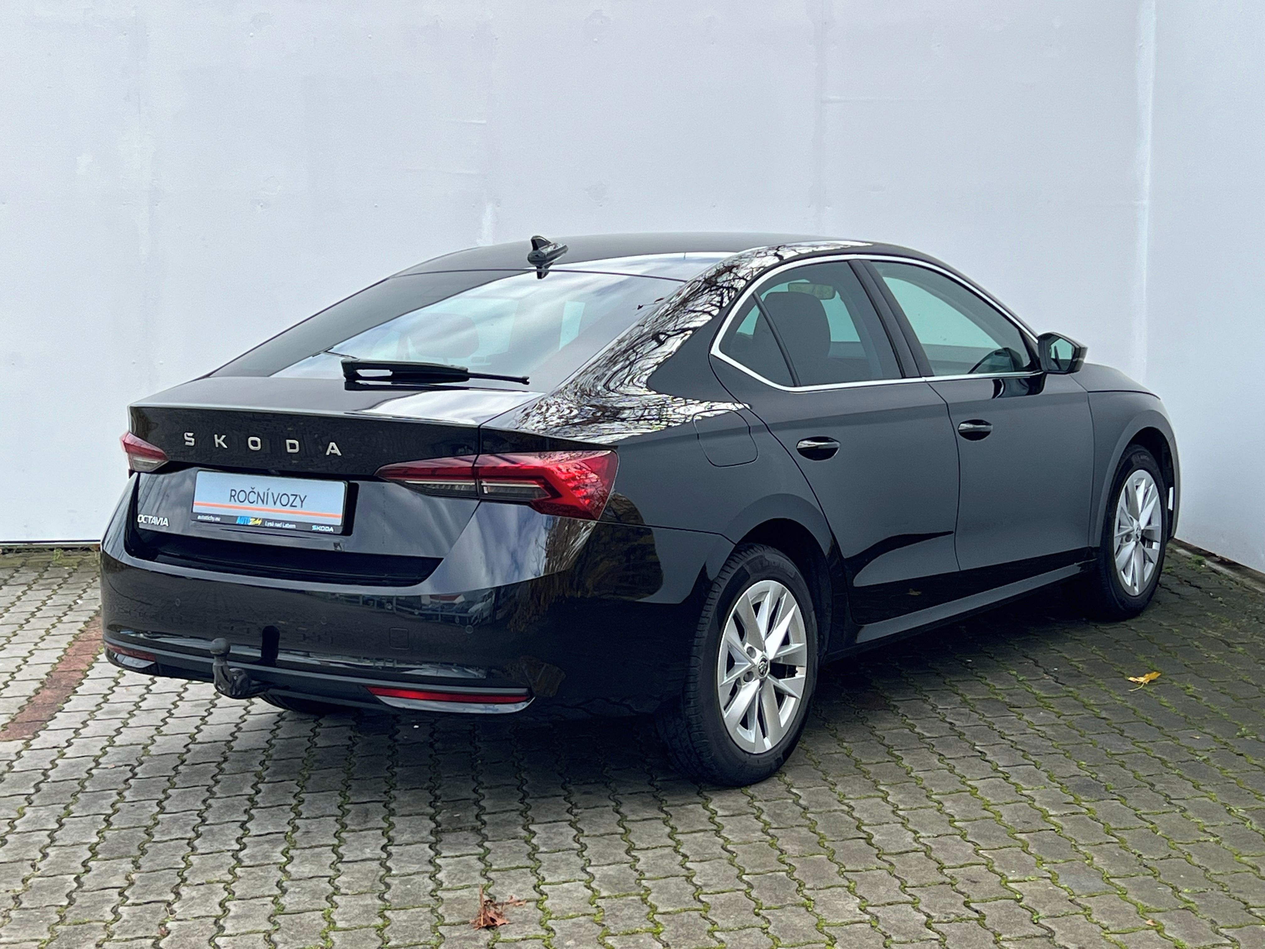 Škoda Octavia, 1,5 TSI / 110 kW Top Selection - fotka 5