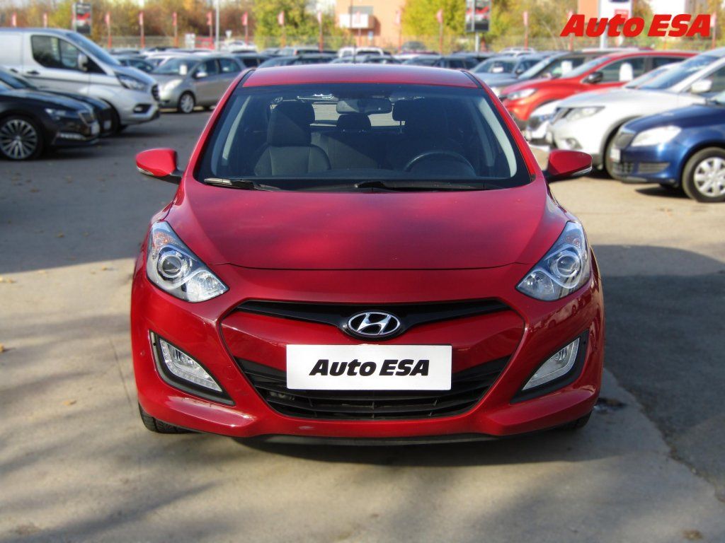 Hyundai i30, 1.6GDi,2.maj,ČR,Trikolor - fotka 2