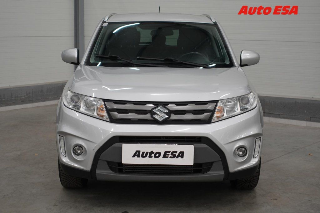 Suzuki Vitara, 1.6 DDiS 4x4,AC,TZ,navi - fotka 2