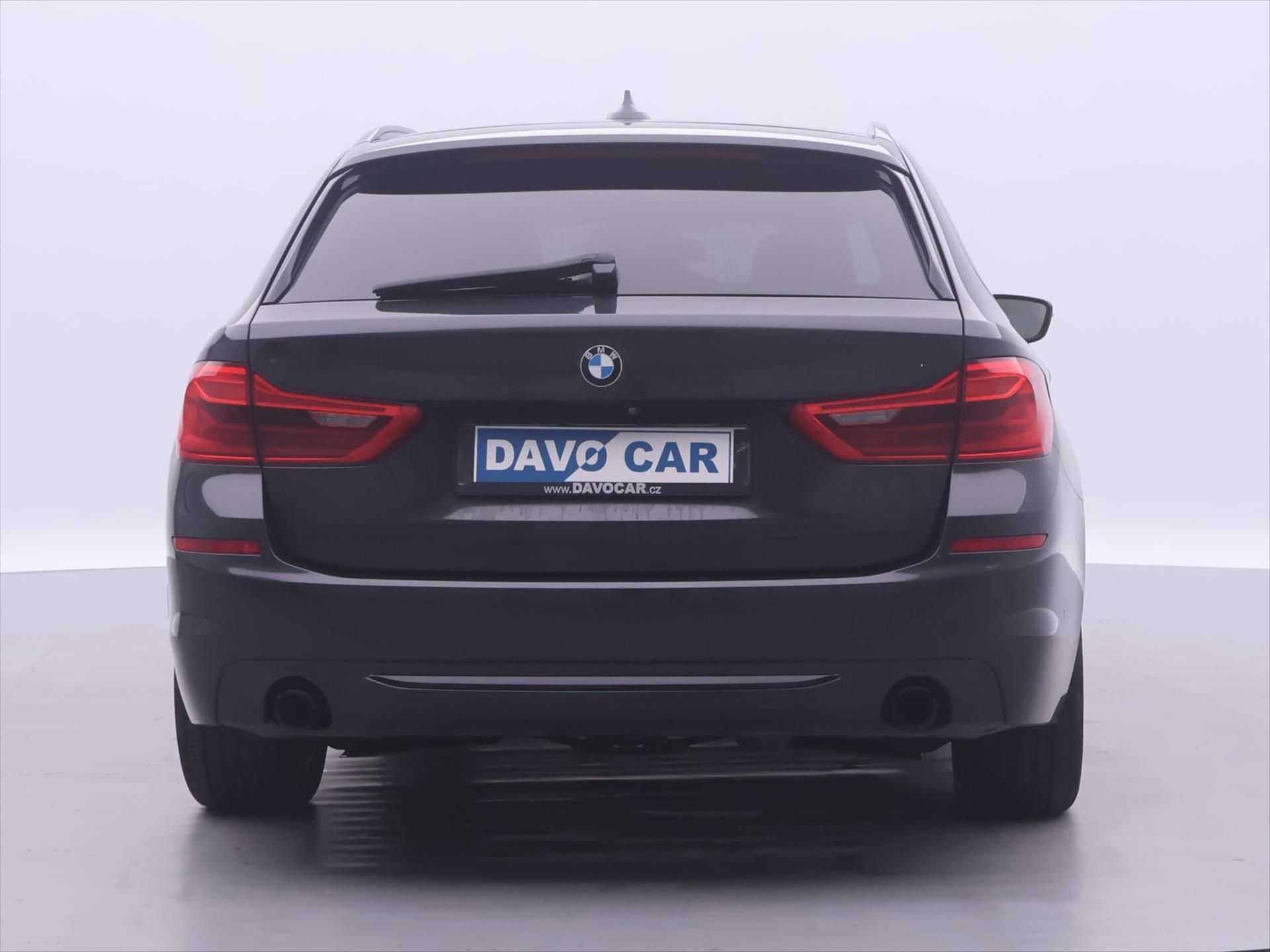 BMW Řada 5, 2,0 520da 120kW Sportline - fotka 6