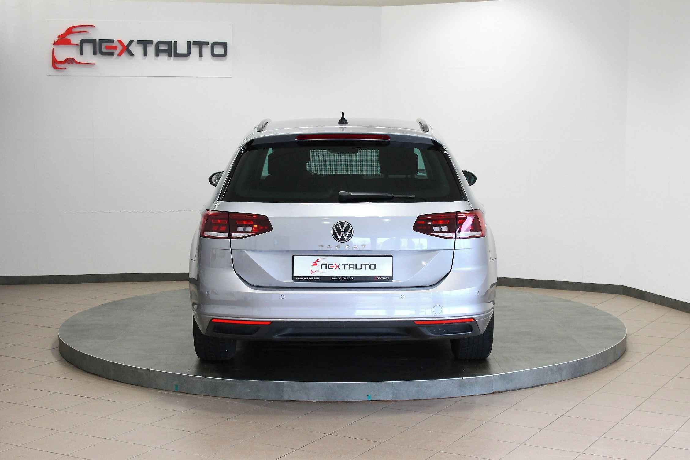 Volkswagen Passat Variant, 2.0 TDI 110kW DSG BUSINESS - fotka 4