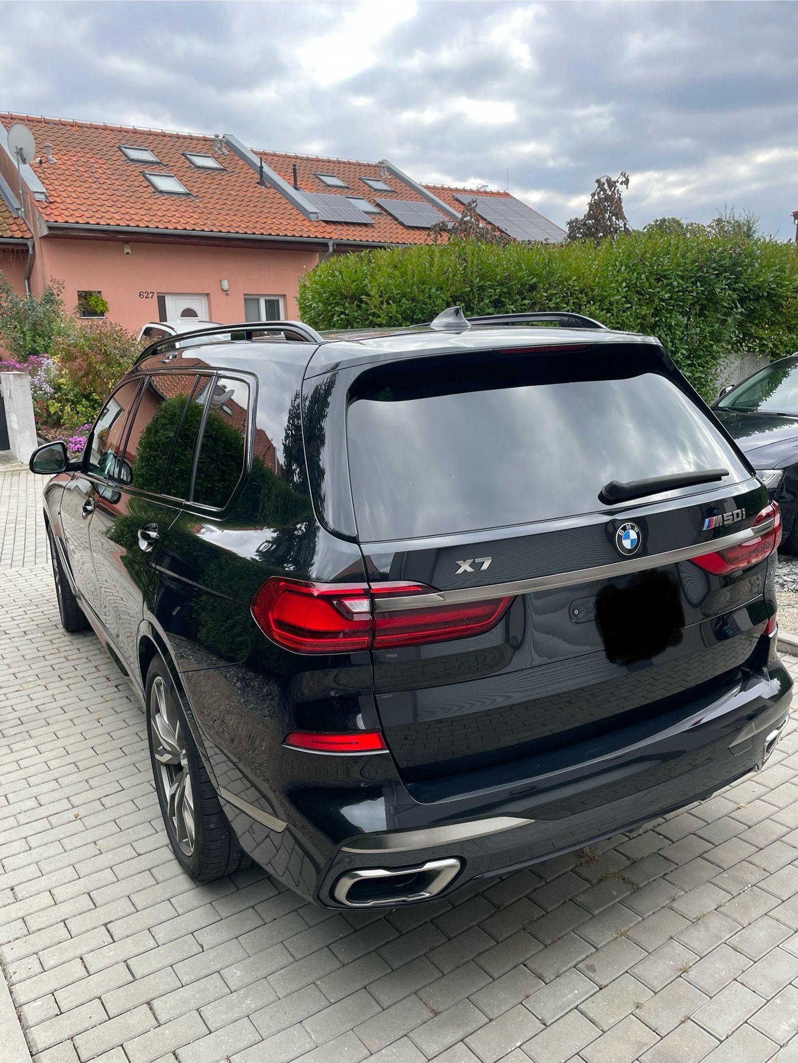 BMW X7, BMW X7 M50i 390kw - fotka 5