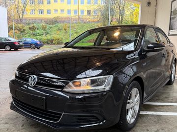 Volkswagen Jetta / Hybrid