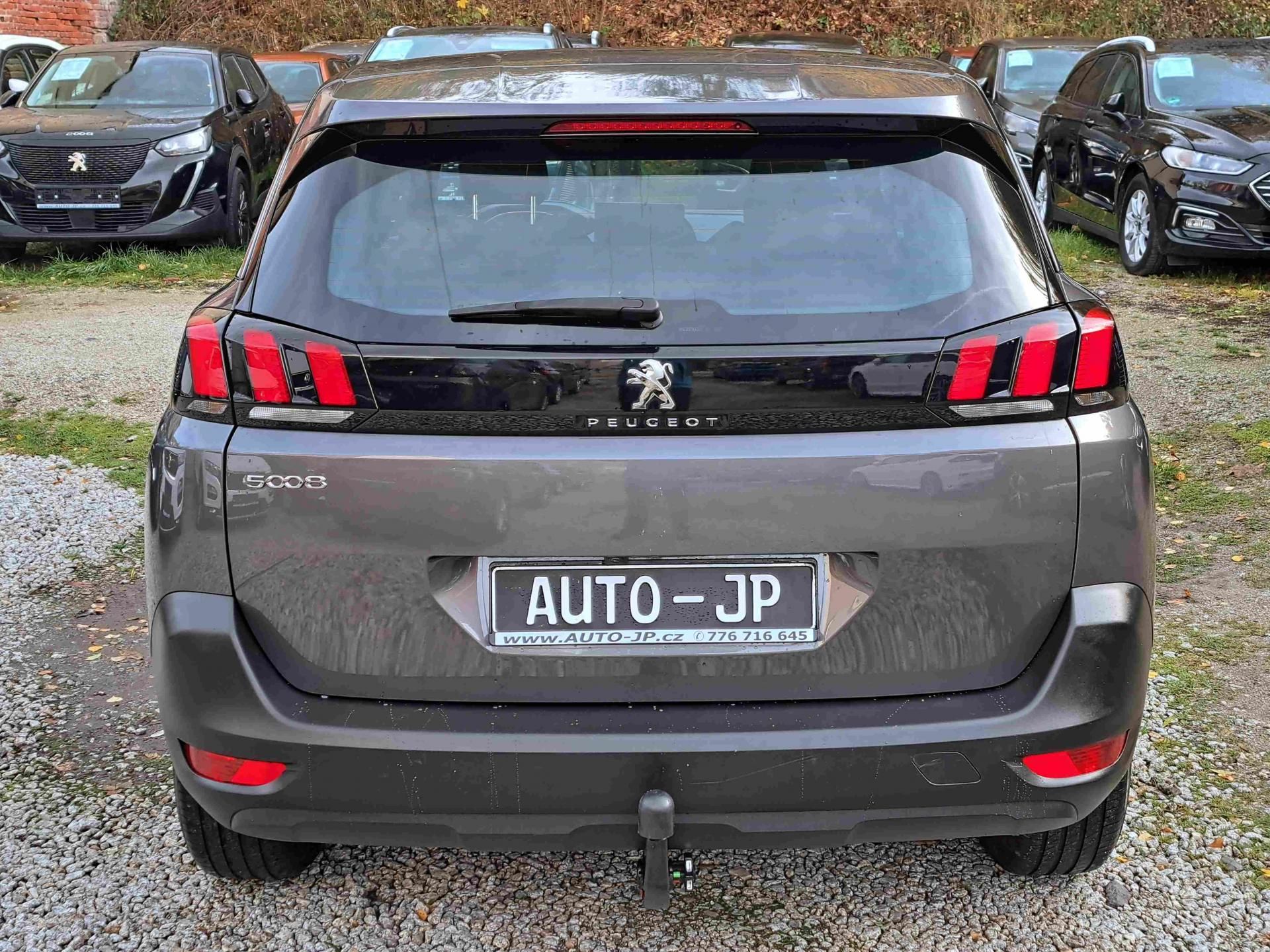 Peugeot 5008, STYLE 1,2 PT  EAT8 kamera NAVI - fotka 5