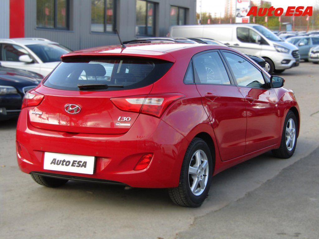 Hyundai i30, 1.6GDi,2.maj,ČR,Trikolor - fotka 4