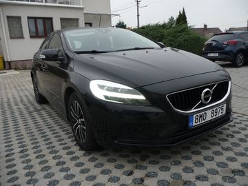 VOLVO V40 D3 110KW momen autom
