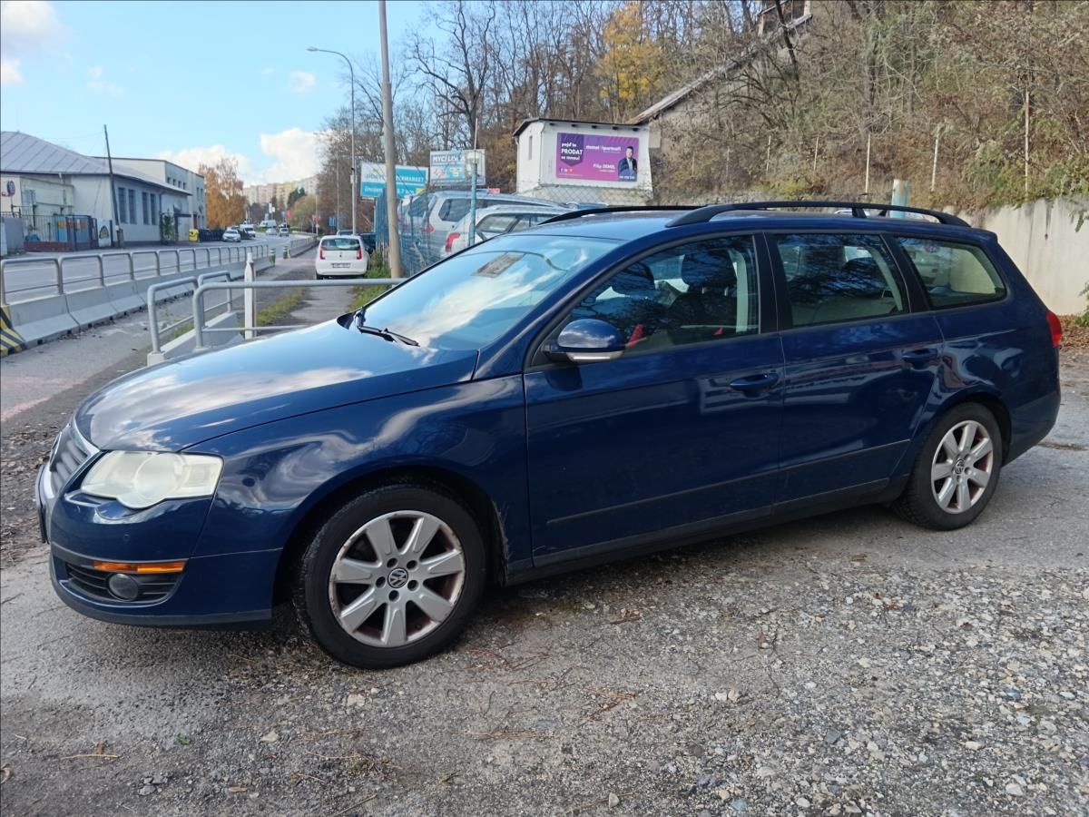 Volkswagen Passat Variant, 2,0 TDi CR Trendline - fotka 5