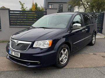2.8 CRD, automat, 7 míst