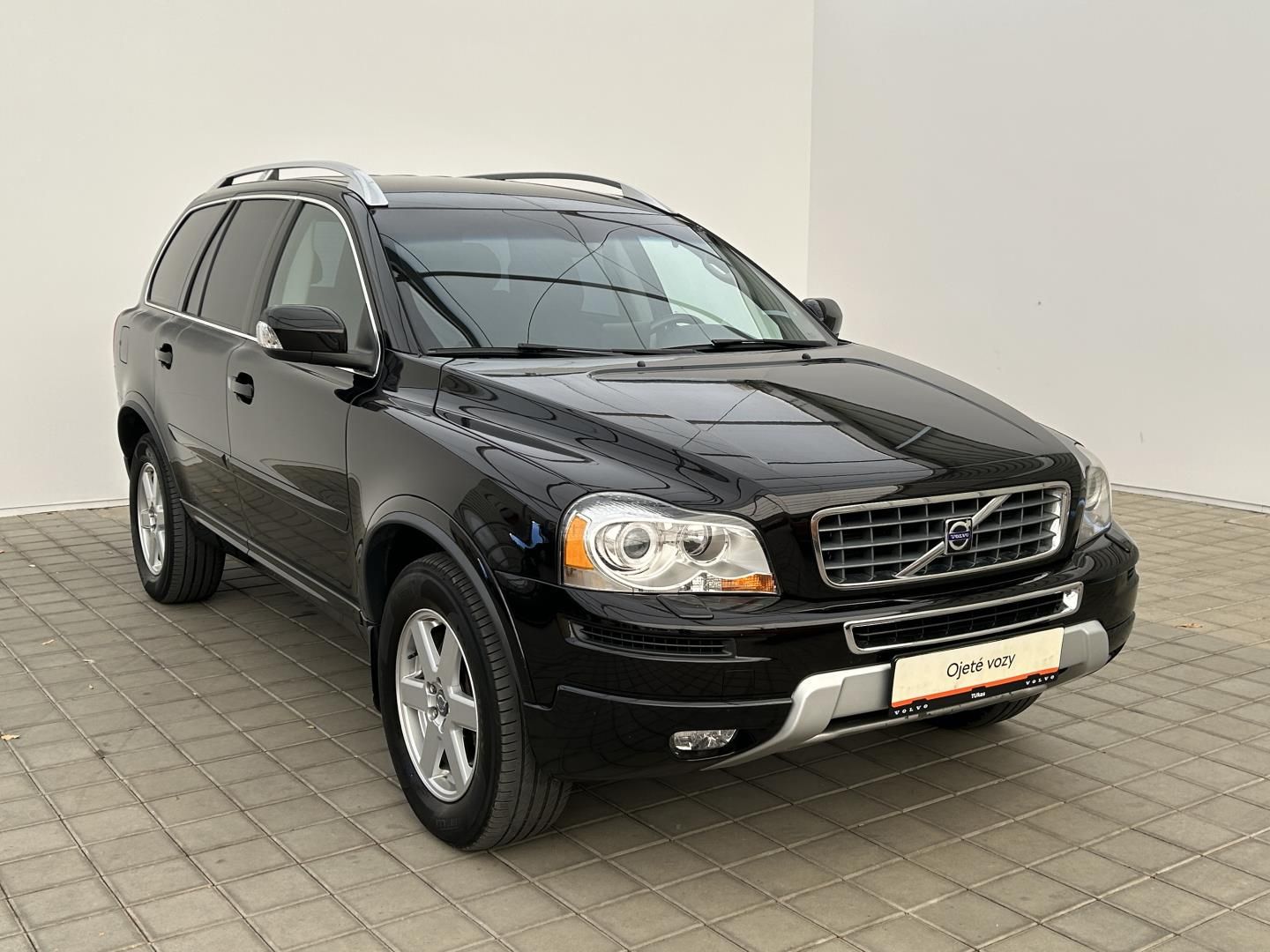 Volvo XC90, 2.4D5 136kW 4x4  Summmum - fotka 3