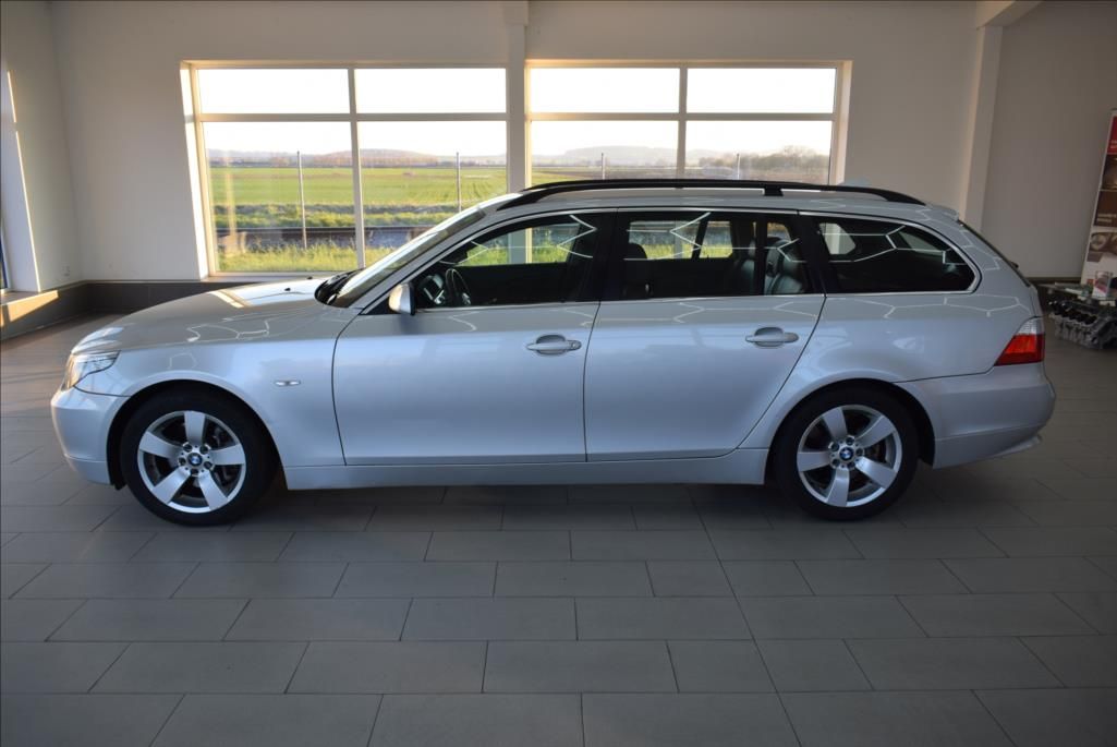 BMW Řada 5, 3,0 530XD, xen,navi,servis, - fotka 5