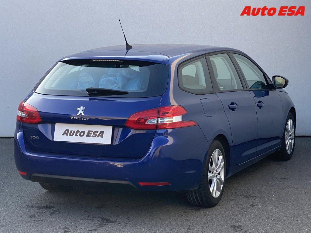 Peugeot 308, 1.2 PT,2.maj,ČR,Active - fotka 4