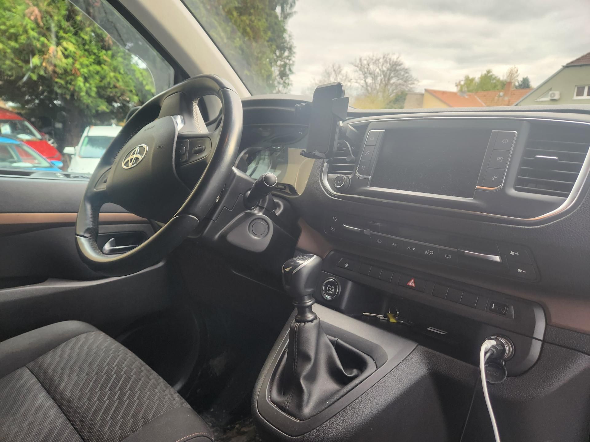 Toyota Proace, 2.0-8 MÍST-PRAV.SERVIS-KAMERA - fotka 2