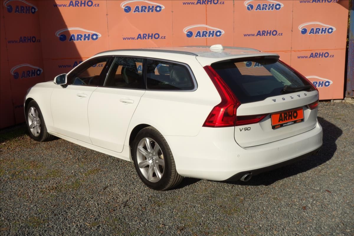 Volvo V90, 2,0 D4 140KW, ČR, AUTOMAT. - fotka 5