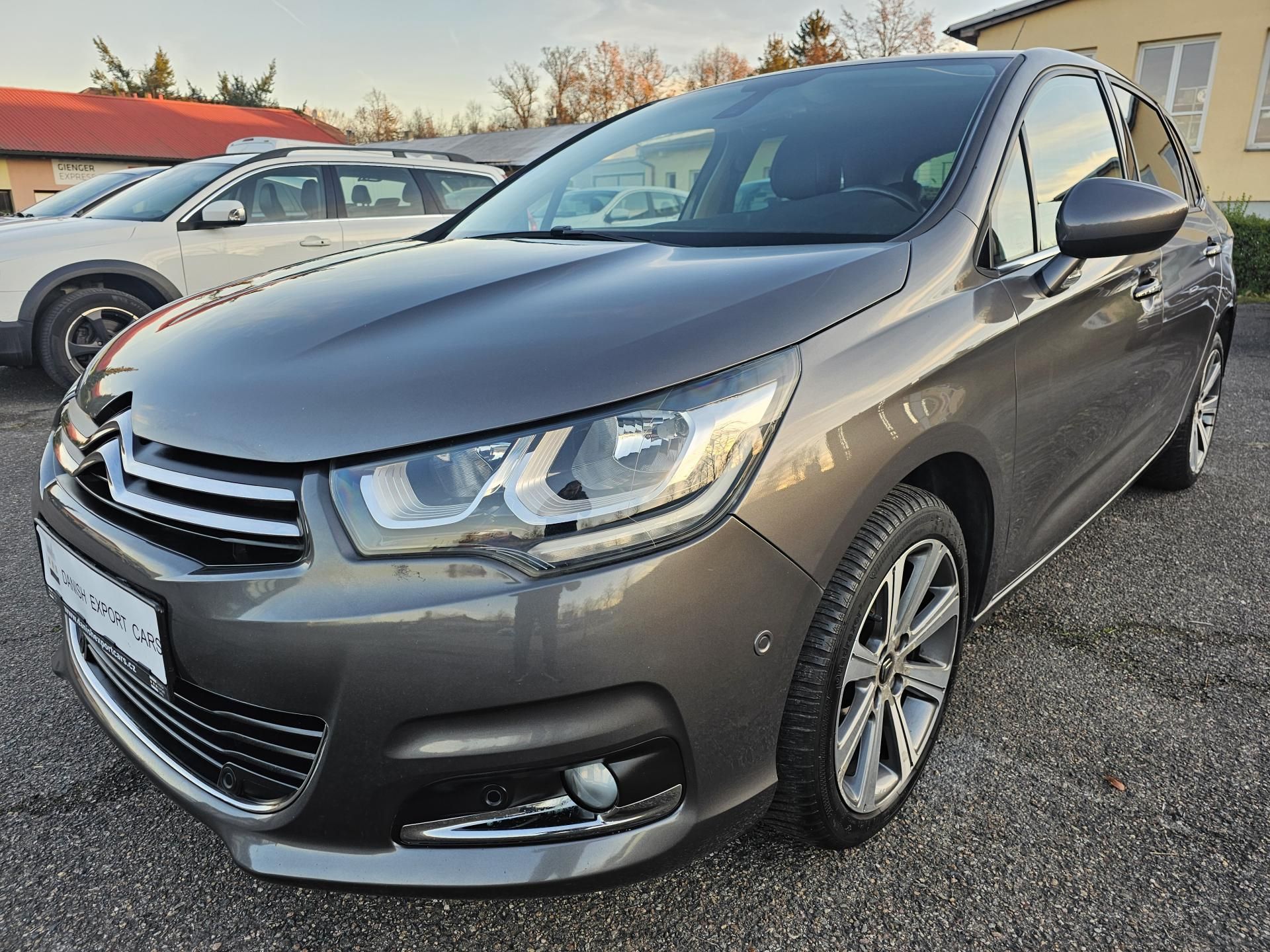 Citroën C4, 1.2 e-THP 81kW SHINE,81 000KM - fotka 2