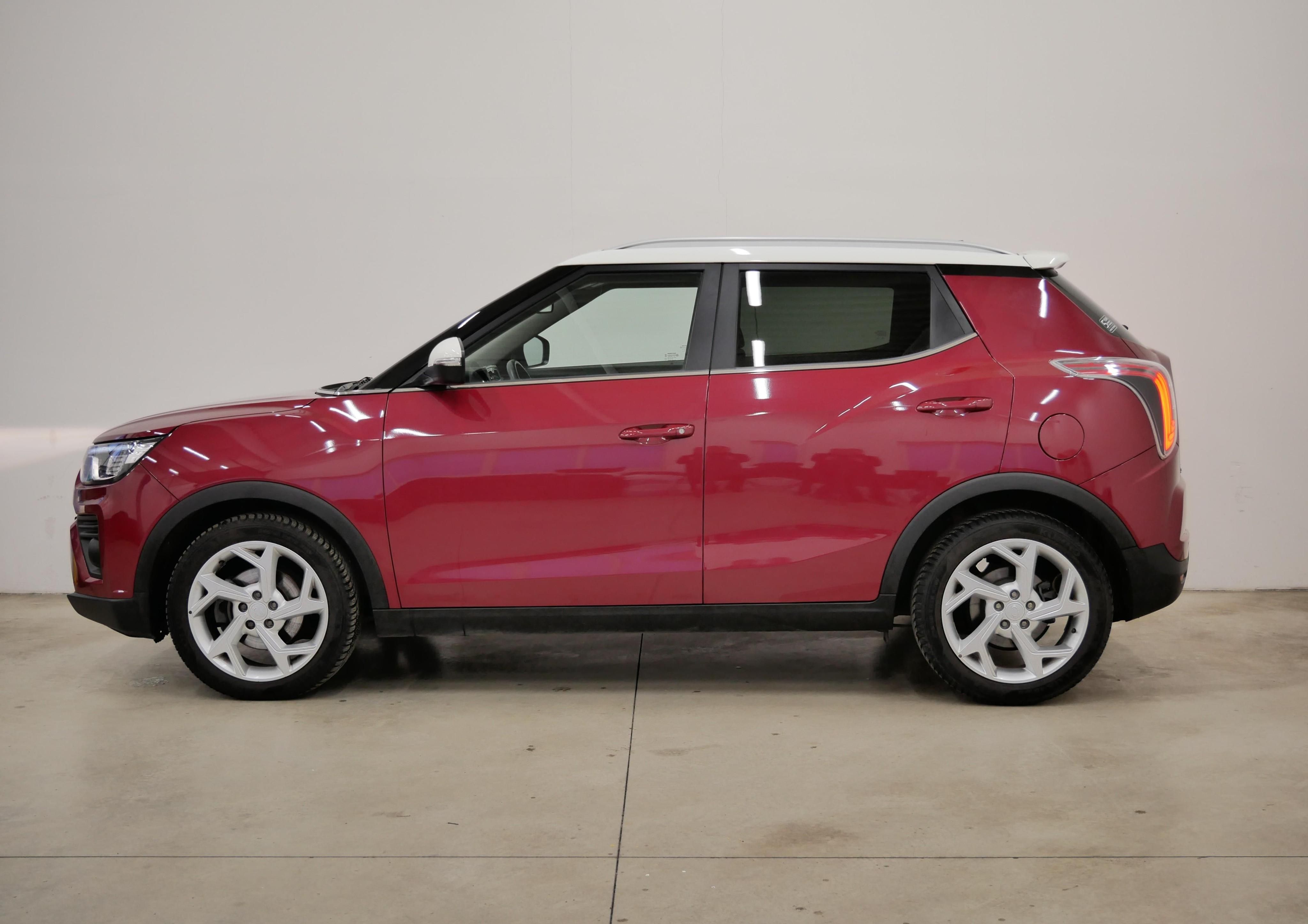 SsangYong Tivoli, 1.5 i 120 kW Black Line - fotka 3
