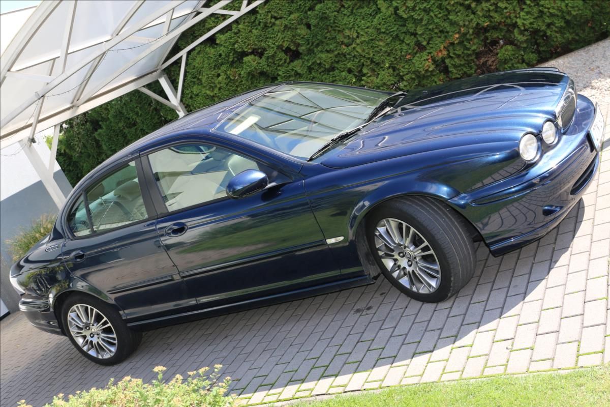 Jaguar X-Type, 2,2 114KW - fotka 6