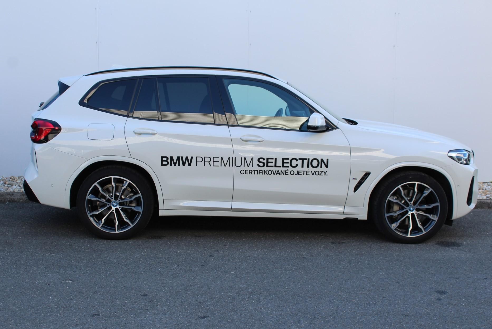 BMW X3, xDrive30e - fotka 3