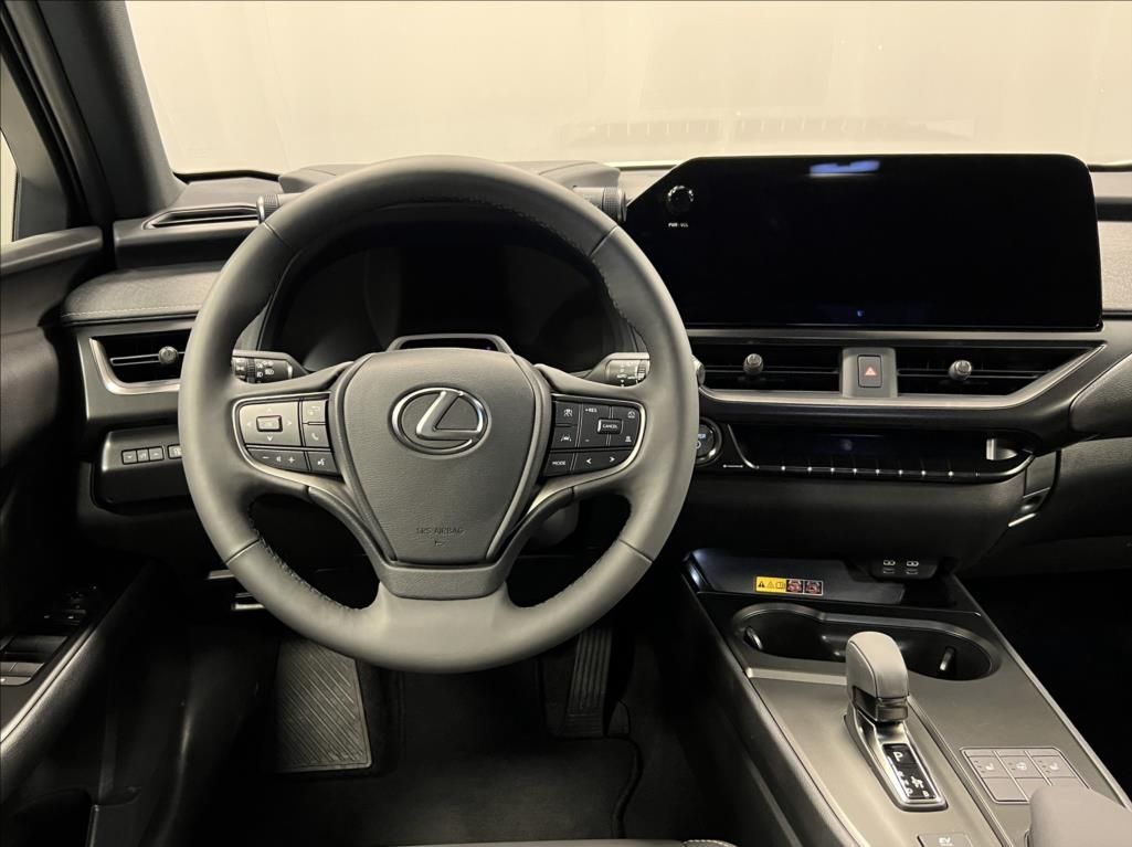 Lexus UX 300h, 300H 2,0 HEV F SPORT DESIGN - fotka 5