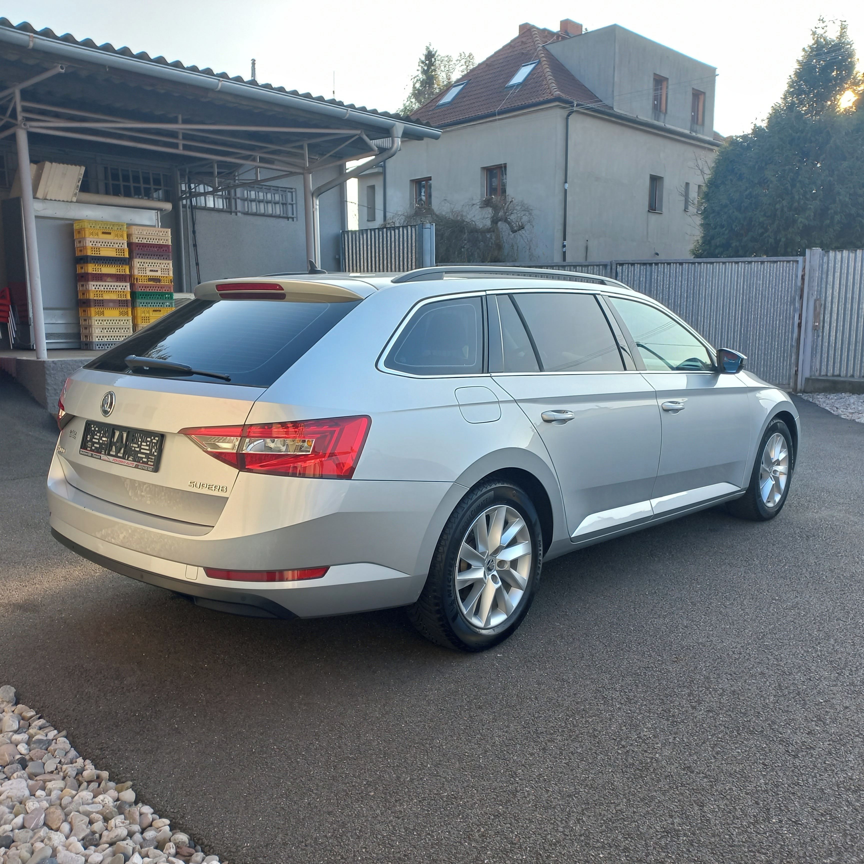 Škoda Superb, 1.4 TSI 150, DSG AMBITION - fotka 3