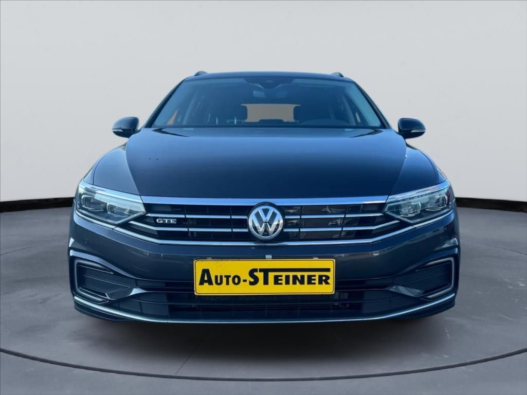 Volkswagen Passat, GTE,Panorama,TZ,ACC,1.Maj