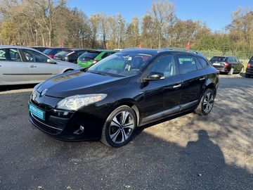 1.9 dci 96KW 2012 BOSE