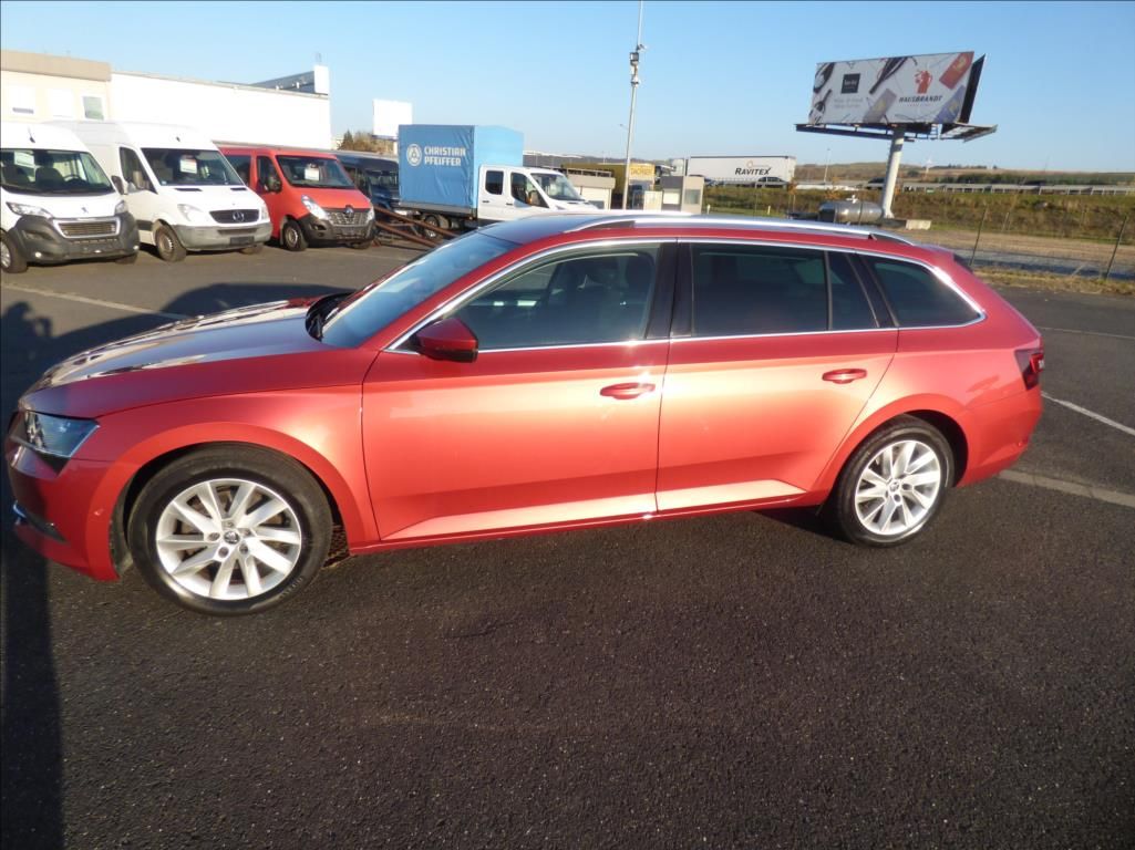 Škoda Superb, 2,0 TDI DSG,Bi-Xenon,model 201 - fotka 6