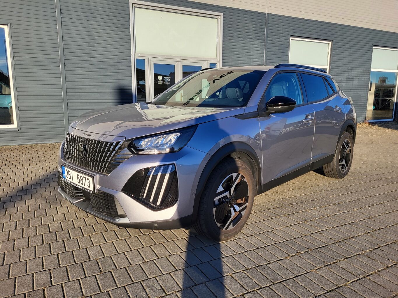 Peugeot 2008, ALLURE PureTech 100 MAN6 - 967 - fotka 6