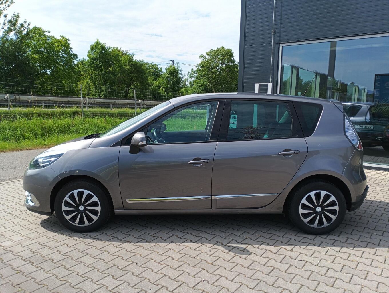 Renault Scénic, 1.5 dci automat - fotka 4