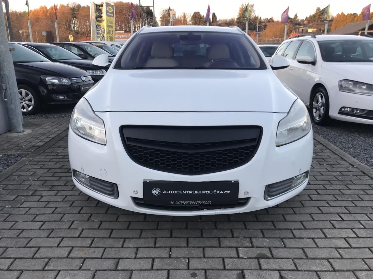 Opel Insignia, 2,0 - fotka 4