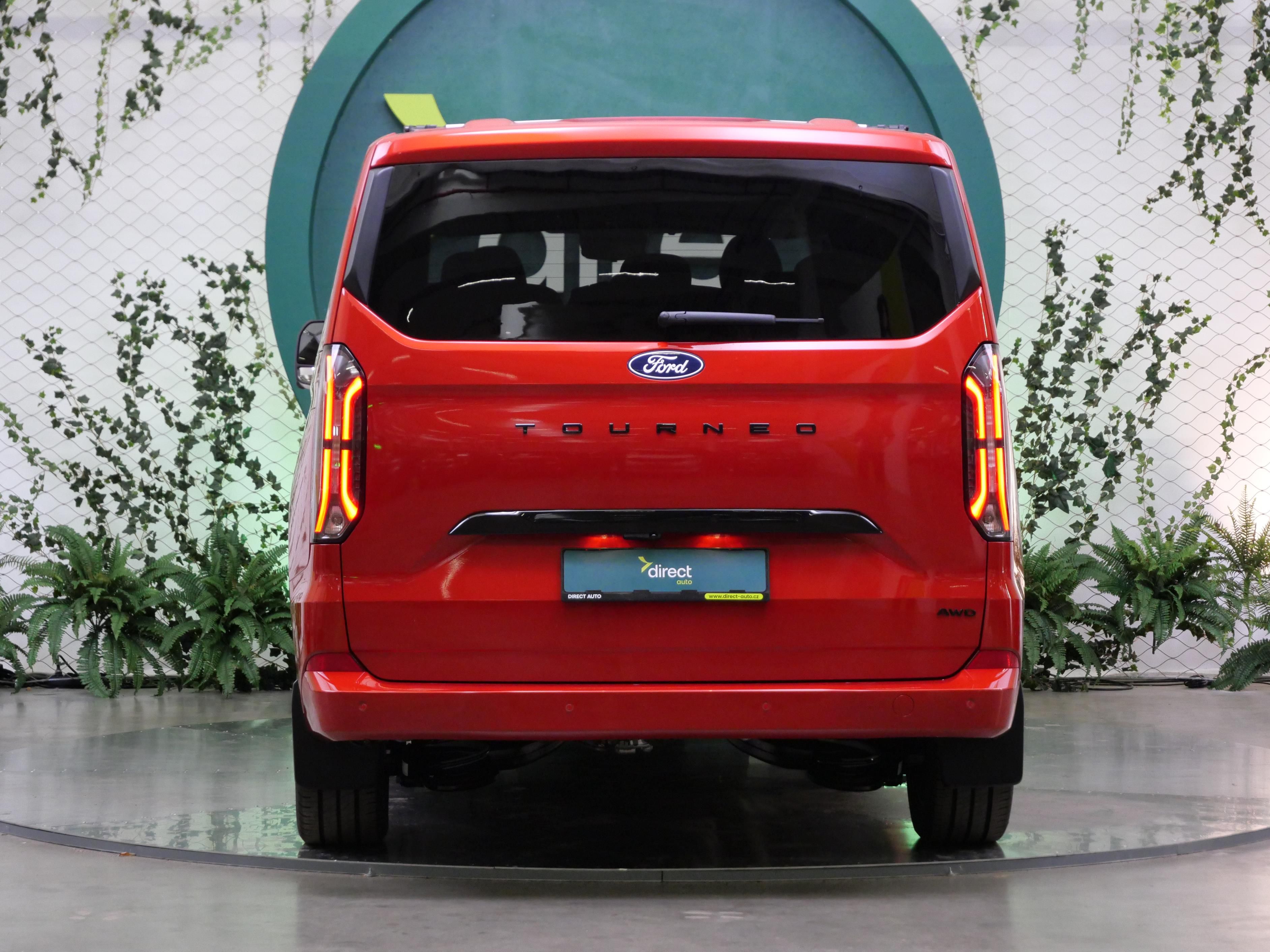 Ford Tourneo Custom, 2.0 EcoBlue 125 kW Titanium X - fotka 6