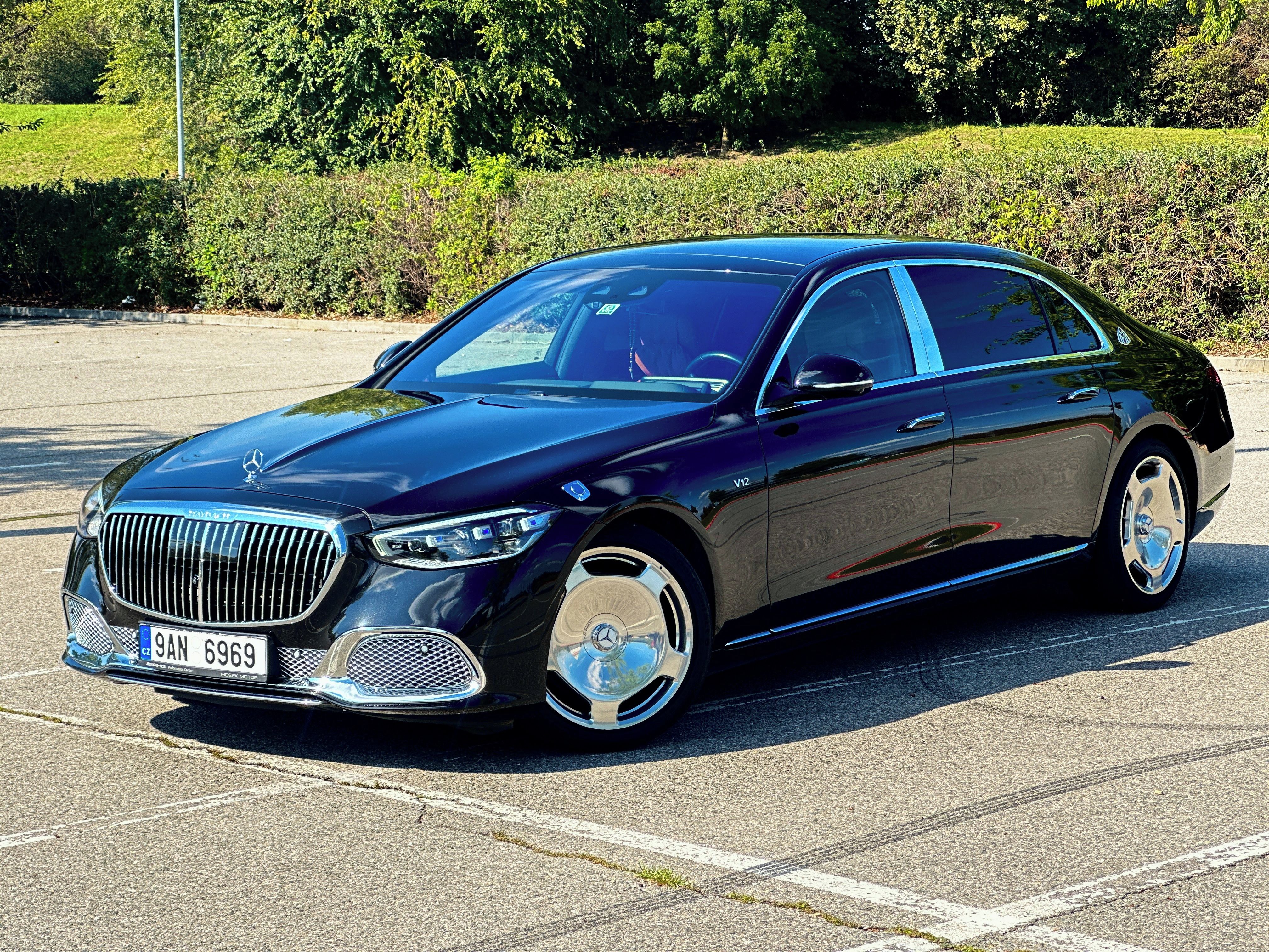 Mercedes-Benz Třídy S, Maybach S 680 6.0 V12 450kW