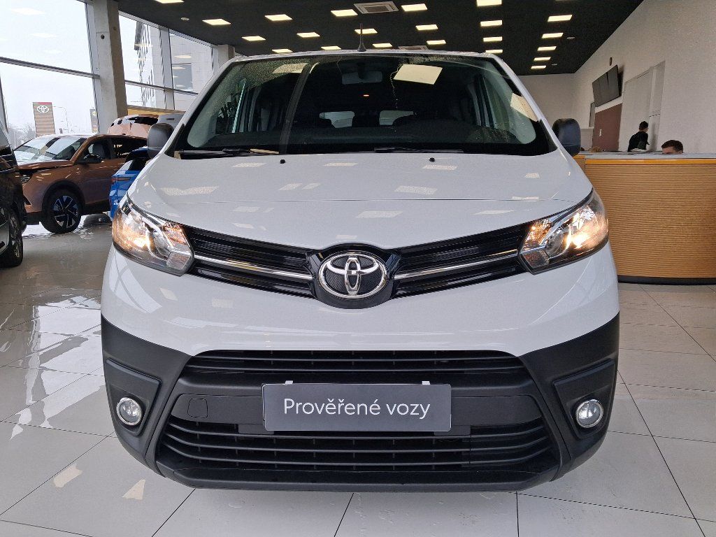 Toyota Proace Verso, 2.0D-4D 106kW 2023 - fotka 2